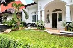 Rumah Luas Asri 2 KT Siap Pakai di Harjamukti Depok Rumah Luas Asri 2 KT Siap Pakai di Harjamukti Depok