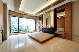 Lokasi terbaik! Rumah siap pakai dikontrakkan di Cilandak LB 550m2 Lokasi terbaik! Rumah siap pakai dikontrakkan di Cilandak LB 550m2