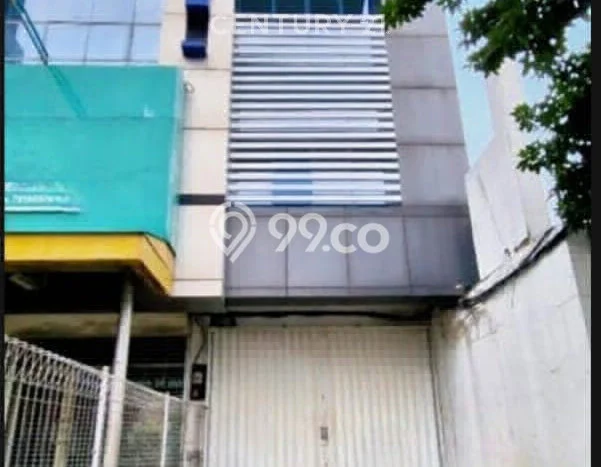 Ruko untuk Disewa di Pusat Jakarta Selatan Luas Bangunan 221m2 Ruko untuk Disewa di Pusat Jakarta Selatan Luas Bangunan 221m2