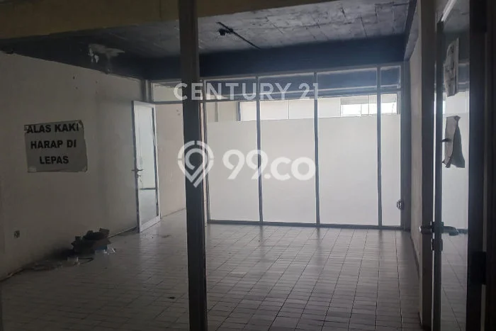 Unit Komersial Disewakan di Jakarta Selatan Area Strategis Harga Kompetitif Unit Komersial Disewakan di Jakarta Selatan Area Strategis Harga Kompetitif