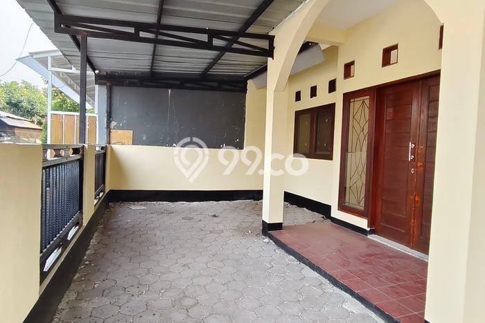 For Sale Rumah 2 Kamar Lokasi Ideal Nyaman dan Strategis di Ciledug For Sale Rumah 2 Kamar Lokasi Ideal Nyaman dan Strategis di Ciledug