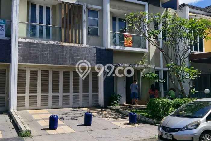 Dijual Rumah Mewah Elegan Dengan View Cantik di Gading Serpong, Tangerang Dijual Rumah Mewah Elegan Dengan View Cantik di Gading Serpong, Tangerang