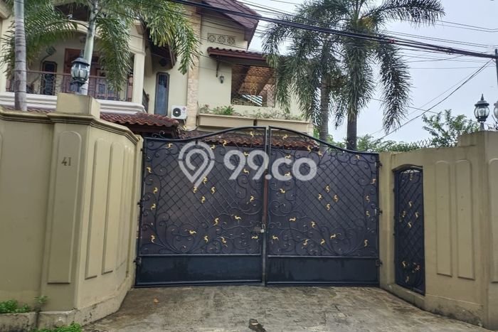 Jual Rumah Mewah Elegan Dengan View Eksklusif di Bambu Apus, Jakarta Timur Jual Rumah Mewah Elegan Dengan View Eksklusif di Bambu Apus, Jakarta Timur