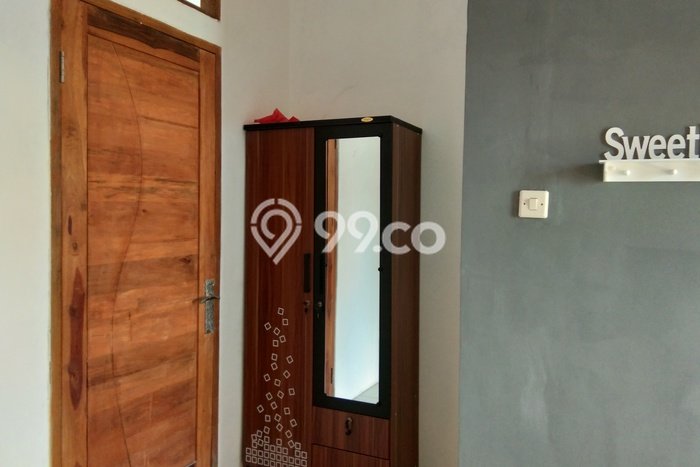 Dijual Kost di Kawasan Mampang Prapatan, Jakarta Selatan, Spesifikasi 7 KT, 7 KM, 146m2 Dijual Kost di Kawasan Mampang Prapatan, Jakarta Selatan, Spesifikasi 7 KT, 7 KM, 146m2
