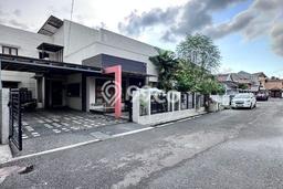 Dijual Rumah Premium dengan Fasilitas Sekitar Komplit di Kebon Jeruk, Jakarta Barat Dijual Rumah Premium dengan Fasilitas Sekitar Komplit di Kebon Jeruk, Jakarta Barat