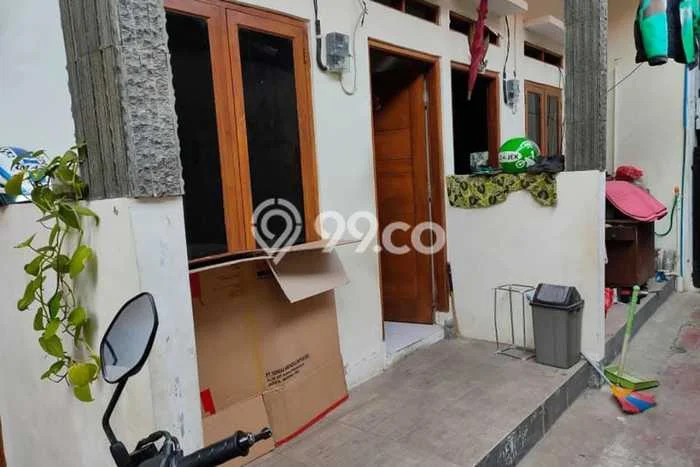 Dijual Kost di Kawasan Mampang Prapatan, Jakarta Selatan, Spesifikasi 7 KT, 7 KM, 146m2 Dijual Kost di Kawasan Mampang Prapatan, Jakarta Selatan, Spesifikasi 7 KT, 7 KM, 146m2