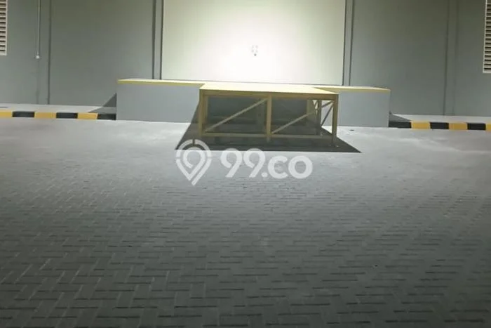 Unit Gudang Disewakan di Pondok Ungu di Area Ramai & Strategis Unit Gudang Disewakan di Pondok Ungu di Area Ramai & Strategis