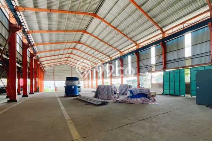 FOR SALE! Gudang di Citeureup Bogor, LT 9000m2, LB 4000m2 FOR SALE! Gudang di Citeureup Bogor, LT 9000m2, LB 4000m2
