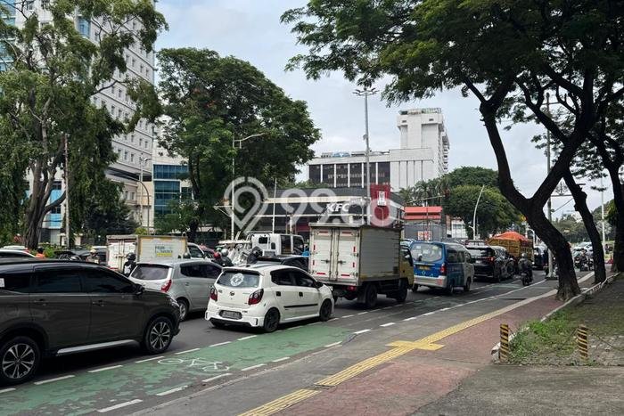 Ruko Dijual di Jakarta Pusat LT 108m2 & LB 430m2 Lokasi Terbaik! Ruko Dijual di Jakarta Pusat LT 108m2 & LB 430m2 Lokasi Terbaik!