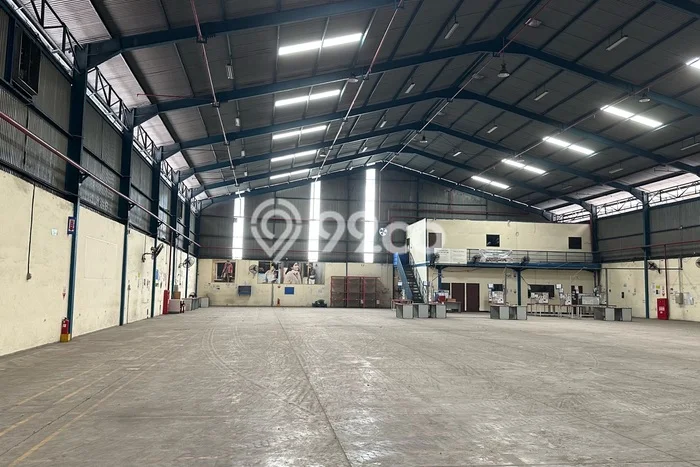 Unit Gudang Paling Strategis di Cakung Jakarta Timur dengan LB 3000m2 Unit Gudang Paling Strategis di Cakung Jakarta Timur dengan LB 3000m2