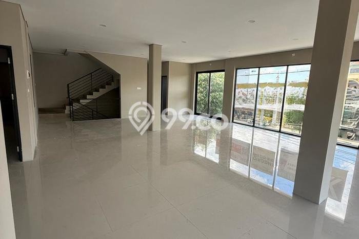 Unit Komersial Tersedia di Mulyosari Spesifikasi LB 500m2 Unit Komersial Tersedia di Mulyosari Spesifikasi LB 500m2