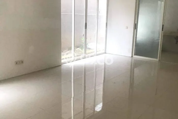 Jarang Ada! Rumah Sewa 4 Kamar Nyaman Siap Huni Graha Jarang Ada! Rumah Sewa 4 Kamar Nyaman Siap Huni Graha
