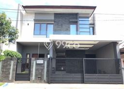 Hunian Eksklusif Siap Huni LT 225m2 di Rungkut, Surabaya Hunian Eksklusif Siap Huni LT 225m2 di Rungkut, Surabaya