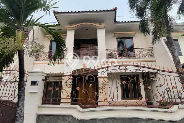 Rumah sewa siap pakai 3 KT di Sutorejo, Surabaya Rumah sewa siap pakai 3 KT di Sutorejo, Surabaya