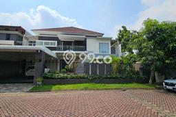 Ready to Use! Luxury House LT 900m2 Desain Modern di Graha Ready to Use! Luxury House LT 900m2 Desain Modern di Graha