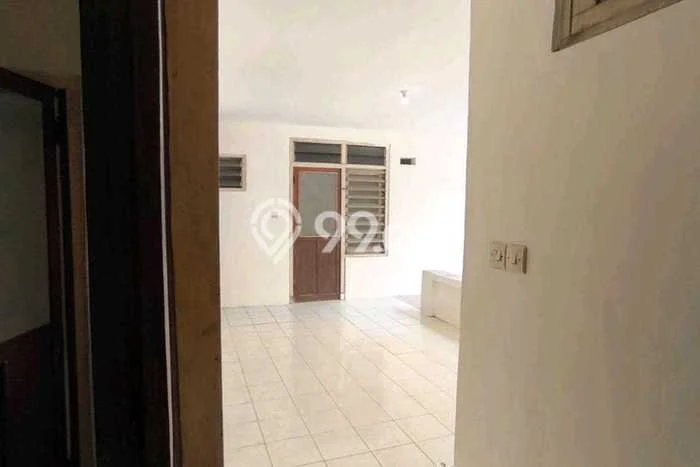 Rumah Cantik Siap Pakai Di Tambaksari Luas 217m2 Aman Rumah Cantik Siap Pakai Di Tambaksari Luas 217m2 Aman