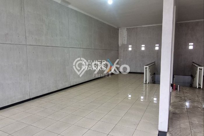 Ruko Kawasan Bisnis di Klojen, Luas 200m2m², For Rent, Ready Pakai Ruko Kawasan Bisnis di Klojen, Luas 200m2m², For Rent, Ready Pakai