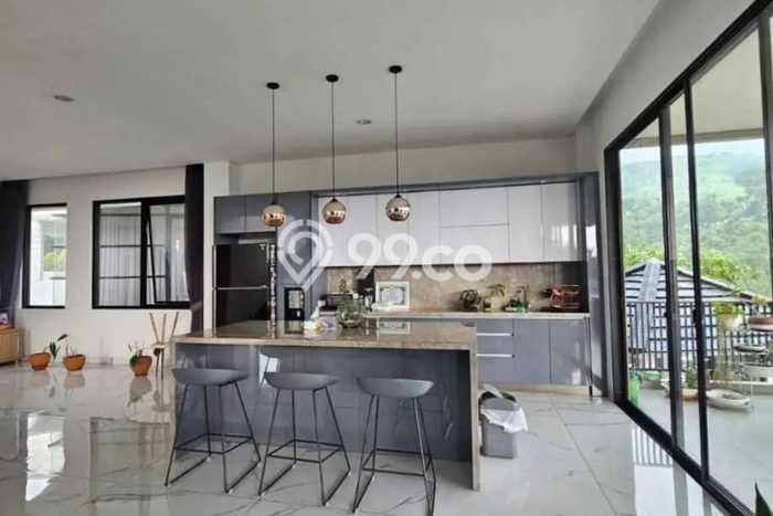 Rumah Elit LB 600m2 Siap Huni Desain Elegan di Dago Pakar, Bandung Rumah Elit LB 600m2 Siap Huni Desain Elegan di Dago Pakar, Bandung