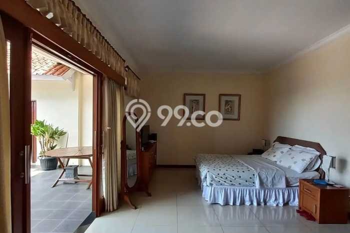 Vila Kawasan , Luas 388m2m², Akses ke Fasilitas Umum Vila Kawasan , Luas 388m2m², Akses ke Fasilitas Umum