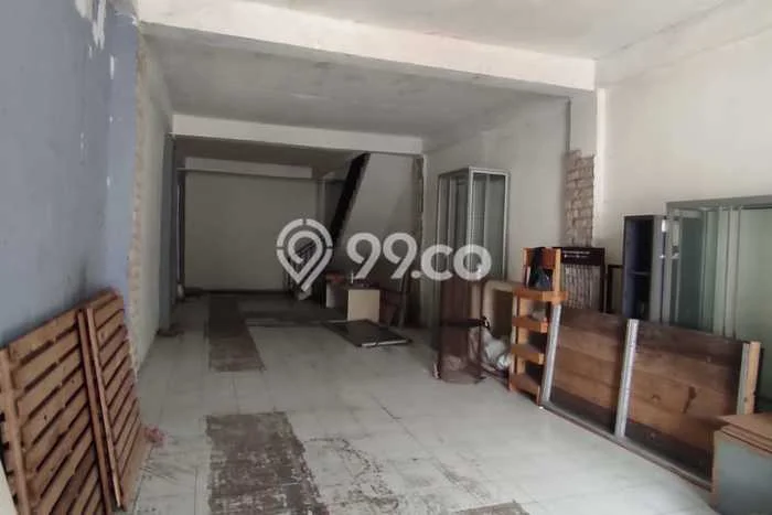 Ruko Dijual di Prime Area Jakarta Timur Luas 250m2 Ruko Dijual di Prime Area Jakarta Timur Luas 250m2