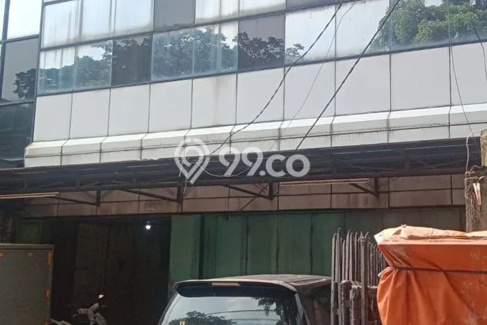 Ruko untuk Disewa di Pusat Jakarta Pusat Luas Bangunan 600m2 Ruko untuk Disewa di Pusat Jakarta Pusat Luas Bangunan 600m2
