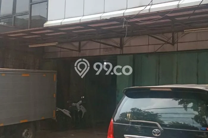 Ruko untuk Disewa di Pusat Jakarta Pusat Luas Bangunan 600m2 Ruko untuk Disewa di Pusat Jakarta Pusat Luas Bangunan 600m2