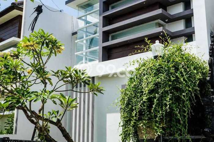 Dijual Cepat Rumah Favorit Siap Huni LB 120m2 di Denpasar Barat, Denpasar Dijual Cepat Rumah Favorit Siap Huni LB 120m2 di Denpasar Barat, Denpasar
