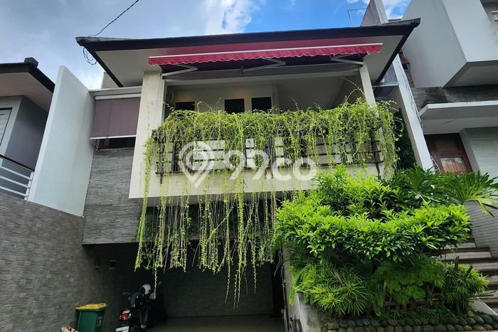 Hunian Elit LB 145m2 Siap Pakai Desain Elegan di Kerobokan, Badung Hunian Elit LB 145m2 Siap Pakai Desain Elegan di Kerobokan, Badung