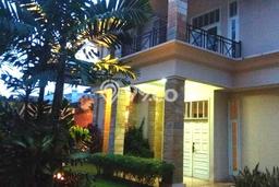 Dijual Rumah Mewah Megah Dengan View Eksklusif di Pondok Indah, Jakarta Selatan Dijual Rumah Mewah Megah Dengan View Eksklusif di Pondok Indah, Jakarta Selatan