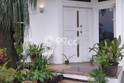 Rumah Luxury Modern Siap Huni di Pondok Indah Jakarta Selatan Rumah Luxury Modern Siap Huni di Pondok Indah Jakarta Selatan