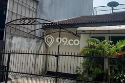 Rumah Modern Cantik 3 KT Bisa Langsung Pindah di Kelapa Gading Rumah Modern Cantik 3 KT Bisa Langsung Pindah di Kelapa Gading