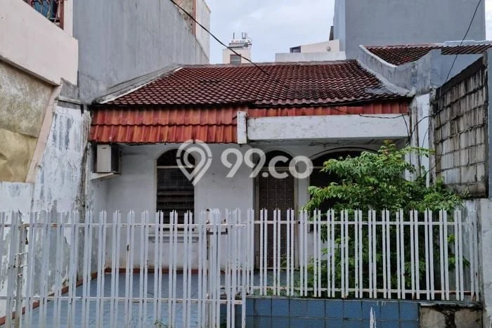 Rumah Strategis Modern Lb 102m2 di Kelapa Gading, Jakarta Utara Rumah Strategis Modern Lb 102m2 di Kelapa Gading, Jakarta Utara