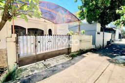Ready to Use! Premium House LT 212m2 Desain Modern di Kemanggisan Ready to Use! Premium House LT 212m2 Desain Modern di Kemanggisan