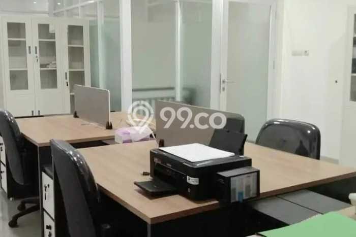 Ruko bagus disewakan di Pasar Rebo Jakarta Timur dengan LB 450m2 harga sewa terbaik Ruko bagus disewakan di Pasar Rebo Jakarta Timur dengan LB 450m2 harga sewa terbaik