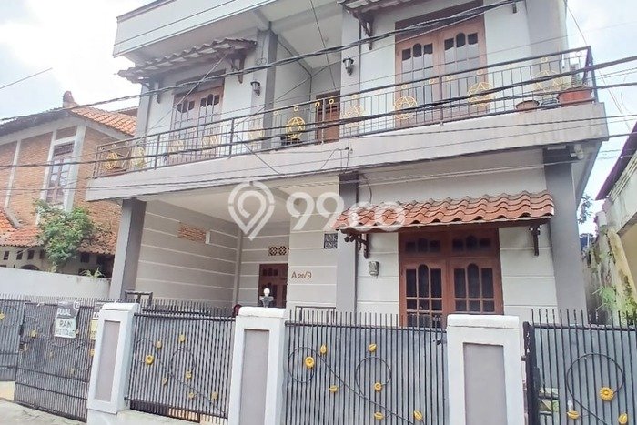Unit Kost Dijual di Bintaro dengan 8 Kamar Kawasan Strategis Unit Kost Dijual di Bintaro dengan 8 Kamar Kawasan Strategis