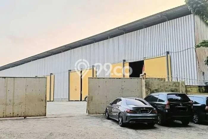 Unit Komersial Disewakan di Jakarta Barat Area Strategis Harga Kompetitif Unit Komersial Disewakan di Jakarta Barat Area Strategis Harga Kompetitif