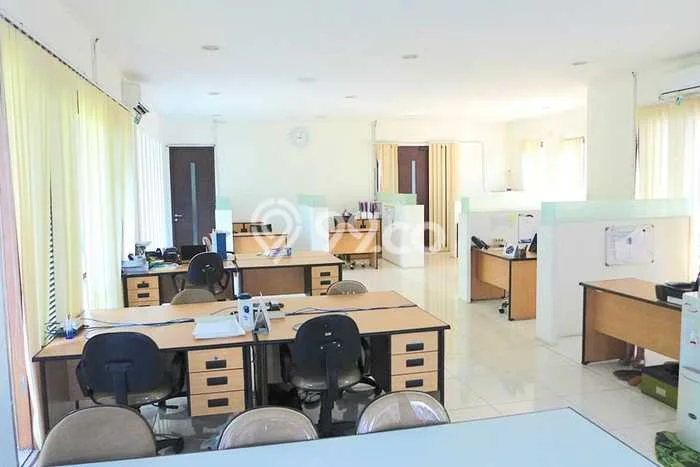 Kantor untuk Disewa di Pusat Jakarta Selatan Luas Bangunan 332m2 Kantor untuk Disewa di Pusat Jakarta Selatan Luas Bangunan 332m2