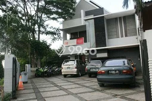 Kantor untuk Disewa di Pusat Jakarta Selatan Luas Bangunan 332m2 Kantor untuk Disewa di Pusat Jakarta Selatan Luas Bangunan 332m2