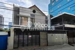 Dijual Rumah Premium dengan Fasilitas Sekitar Lengkap di Menteng, Jakarta Pusat Dijual Rumah Premium dengan Fasilitas Sekitar Lengkap di Menteng, Jakarta Pusat