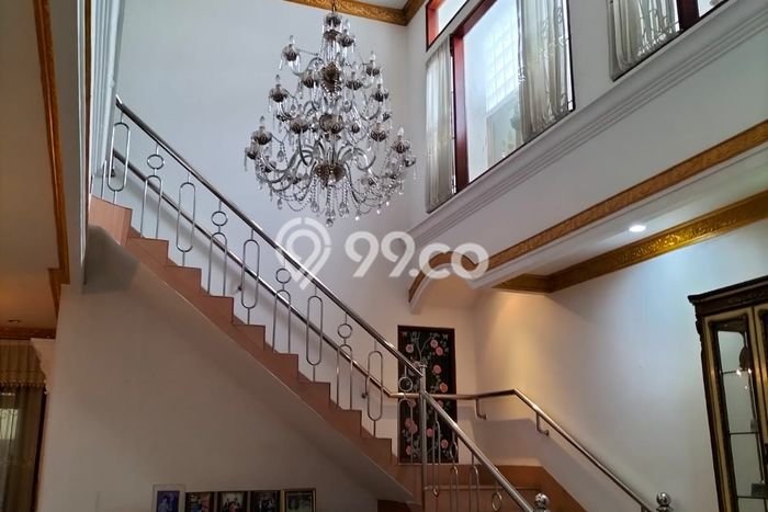 Rumah Mewah Dijual LT 368m2 di Kebayoran Lama, Jakarta Selatan Rumah Mewah Dijual LT 368m2 di Kebayoran Lama, Jakarta Selatan