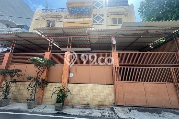 Rumah Elit Modern Tanpa Renovasi di Bungur Jakarta Pusat Rumah Elit Modern Tanpa Renovasi di Bungur Jakarta Pusat