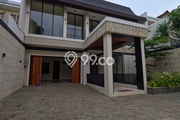 Rumah Mewah LB 500m2 Siap Huni Desain Elegan di Kemang, Jakarta Selatan Rumah Mewah LB 500m2 Siap Huni Desain Elegan di Kemang, Jakarta Selatan