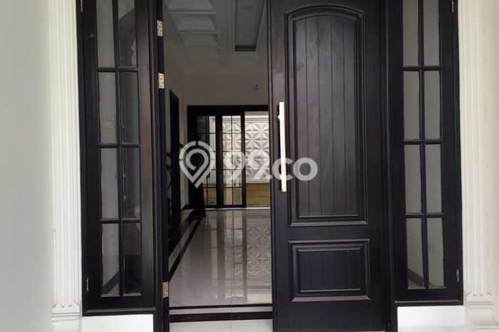 Siap Huni Hunian Elit 4 Kamar di Jagakarsa Dekat ke Mana Saja Siap Huni Hunian Elit 4 Kamar di Jagakarsa Dekat ke Mana Saja
