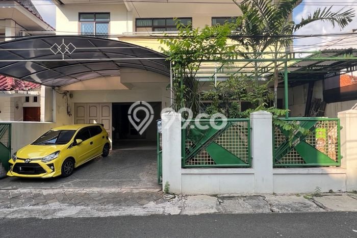 Lokasi terbaik! Rumah siap huni disewakan di Kebayoran Baru LB 350m2 Lokasi terbaik! Rumah siap huni disewakan di Kebayoran Baru LB 350m2