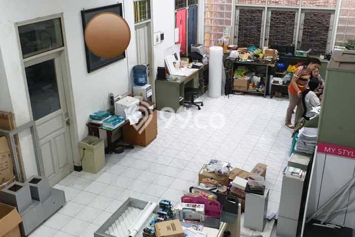 Komersial Premium di Semarang Tengah, Luas 450m², Area Komersial, Lokasi Ramai Komersial Premium di Semarang Tengah, Luas 450m², Area Komersial, Lokasi Ramai