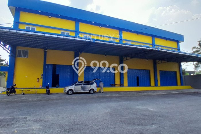 Gudang Kawasan Bisnis Kawasan Cibinong, Luas 2225m², Siap Usaha Gudang Kawasan Bisnis Kawasan Cibinong, Luas 2225m², Siap Usaha