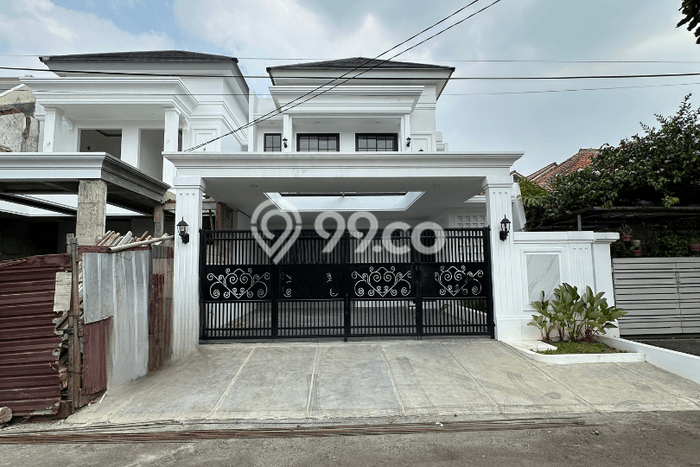 Rumah Luxury Modern Siap Huni di Cinere Jakarta Selatan Rumah Luxury Modern Siap Huni di Cinere Jakarta Selatan