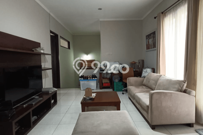 Rumah Luxury Modern Tanpa Renovasi di Bintaro Tangerang Selatan Rumah Luxury Modern Tanpa Renovasi di Bintaro Tangerang Selatan