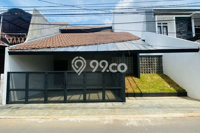 KESEMPATAN TERBAIK! Rumah area Pasar Minggu, 4 KM, Ready, LT 150m² Bangunan 250m² KESEMPATAN TERBAIK! Rumah area Pasar Minggu, 4 KM, Ready, LT 150m² Bangunan 250m²