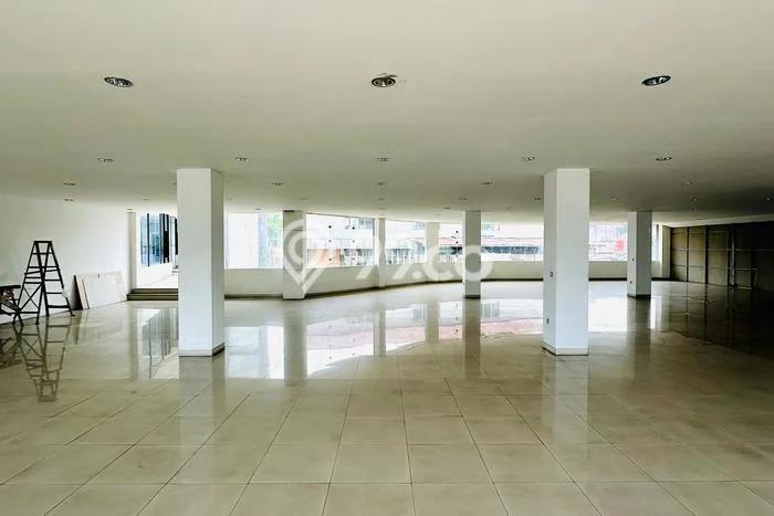 Unit Komersial Disewa Lokasi Pasar Minggu, Jakarta Selatan Spesifikasi Luas Bangunan 400m2 Unit Komersial Disewa Lokasi Pasar Minggu, Jakarta Selatan Spesifikasi Luas Bangunan 400m2